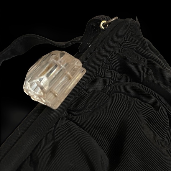 Antique ART DECO black evening bag with Diamond lucite closure - Picture 4 of 8